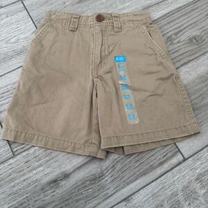 The Children's Place NWT Khaki Shorts Boy Size 6-9 months